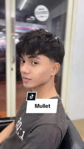 Rekomendasi untuk rambut tebal ngembang yaitu mullet x fringe #fyp #haircut #hairstyle #mullet #barbershop 