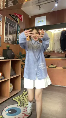 outfit check hari ini pake rok ye
