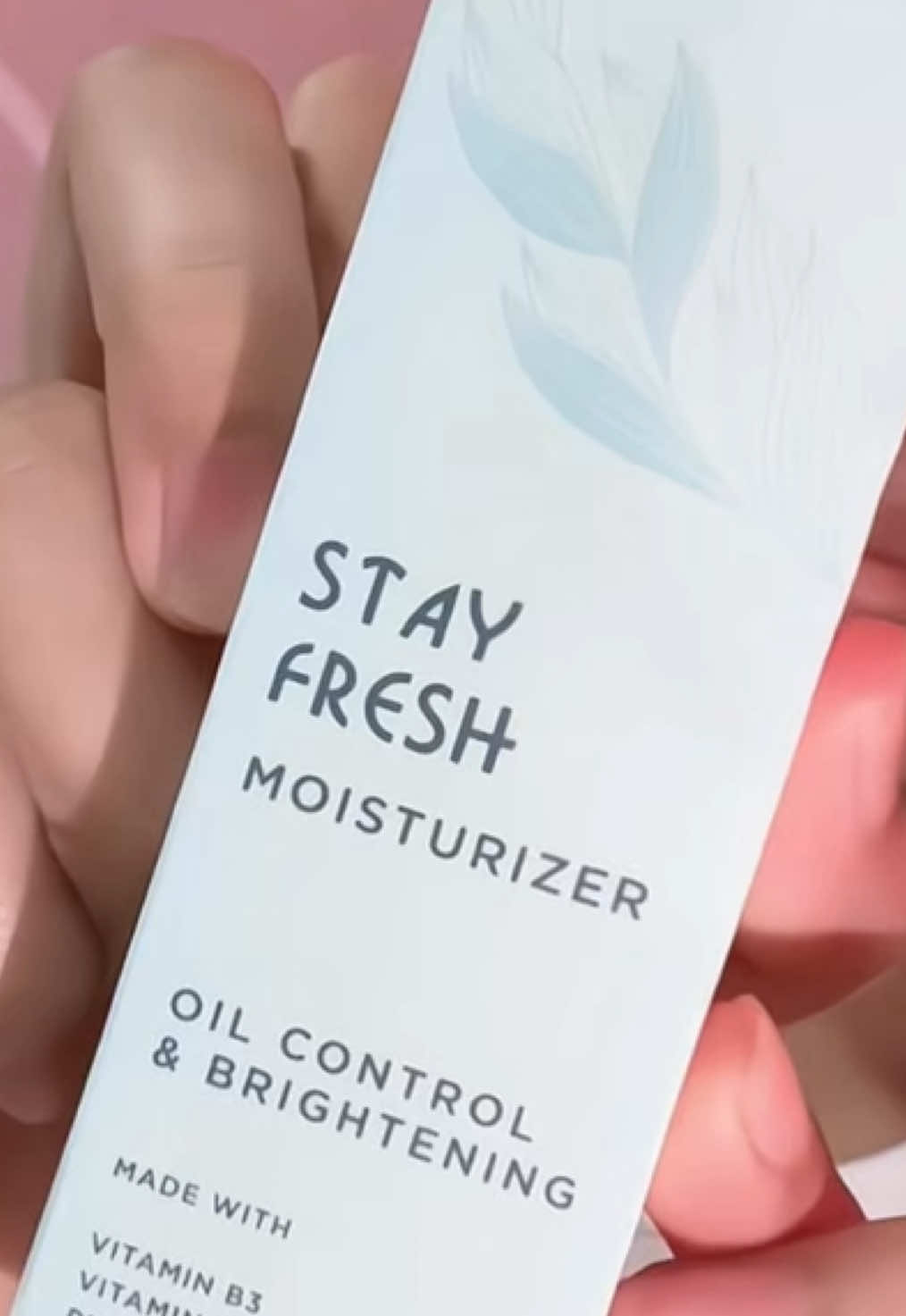 Prepping my skin with Ellana Moisturizer the perfect base before makeup! 💅 #elsdigitalmarketingservice #Ellana #GlowGoals #ellanacosmeticsxedms #Ellanaminerals @Els Media @Ellana 