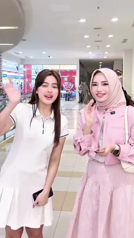 so excited ketemu aqeela cantik bgtt pliss🥹🫶🏻 dicatet yaa skincarenya😍 #streetinterview #spillskincare #indahfh #outfit #skincare  