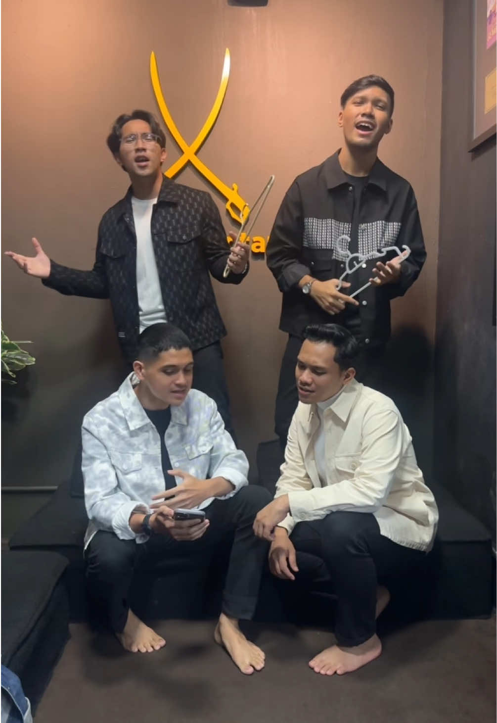 Haseef is back guys! but only for a while😌😂 btw MV Syurga dah 2.1 JUTA tontonan di YT!!! Thankyou atas support korang, next lagu apa pulak?  #syurga #onepath @Afeeq One Path @Ustaz Adnin @Ammar Salahuddin @Asieh @_shafiqshah 