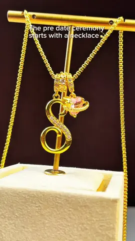 Boys this is perfect for your girlfriends#necklace #giftideas #girlfriend #girlsoftiktok #RushTok2025 
