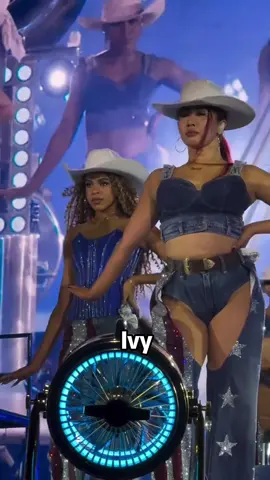 No wonder Blue Ivy never sweats when performing. She makes North West a clown with a special technique