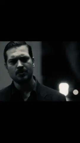 كلهم يحسبونها تتعاطى الا فاروق😔💔#cagatayulusoy #حلم_اشرف #büşradeveli #فاروق #مسلسلات_تركية 