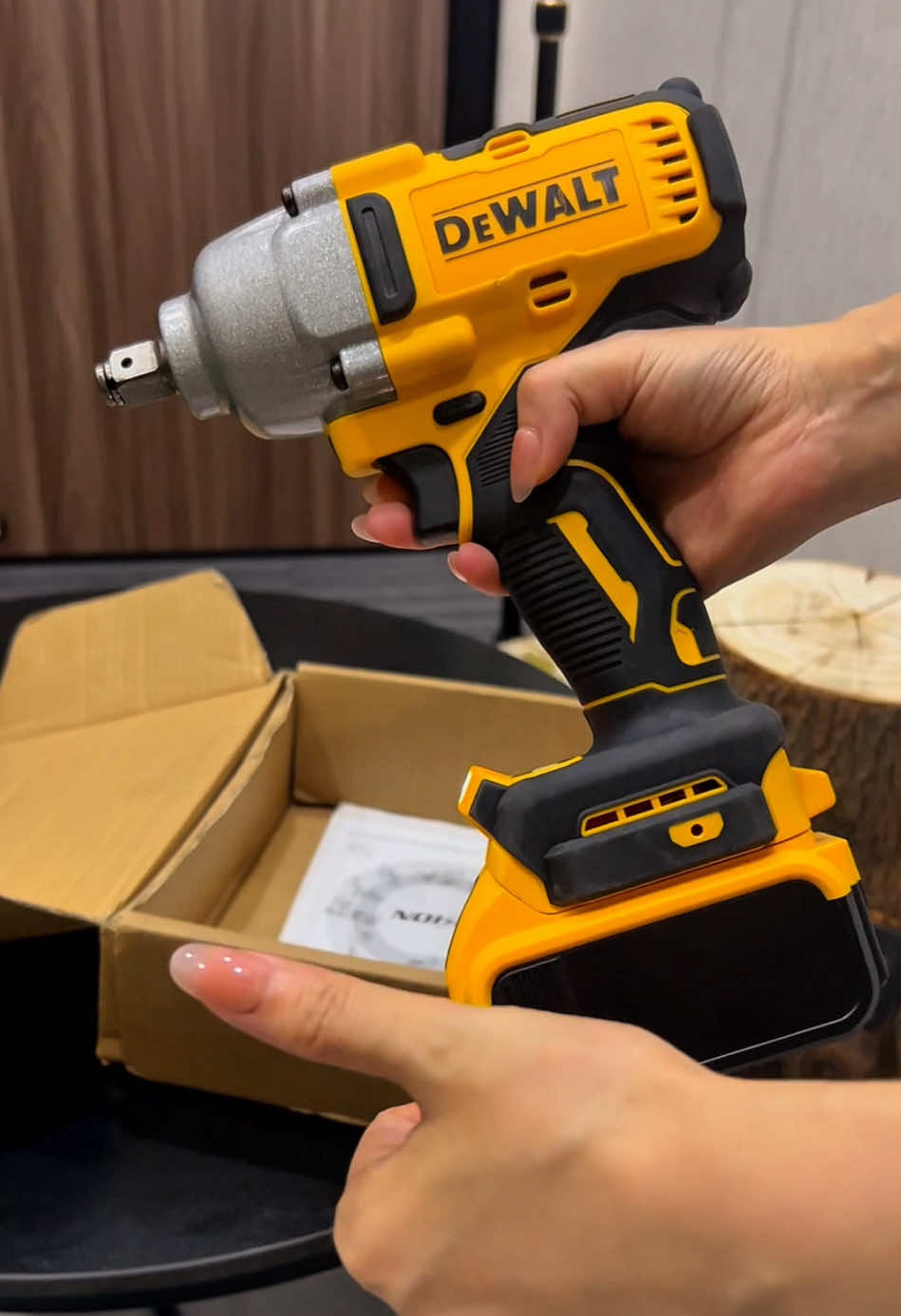 20V 600Nm Brushless Impact Wrench #homeimprovement #TikTokShop #carpentry #foryou #top100 