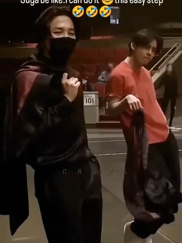 He is always very expressive, his body language and facial expressions are always different from others, that is his uniqueness, that is his strength, and that is also his specialty.,💜🥰 #kimtaehyung #V #btsv #vbts #lovevbts 