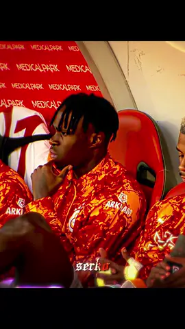 Frankfurt'u yiyecek aslanim  . . . . #galatasaray #singo #ucl #frankfurt #championsleague 