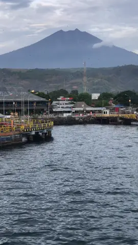 📍Pelabuhan Ketapang, Banyuwangi  What a beautiful view✨ #banyuwangi #banyuwangi24jam #pelabuhanketapangbanyuwangi #fyp 