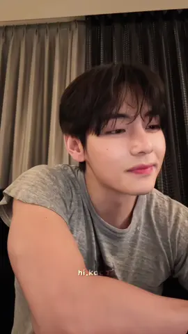 senyumnya manis banget🥺🫠 #kimtaehyung #taehyung #bts #foryoupage #fyp 