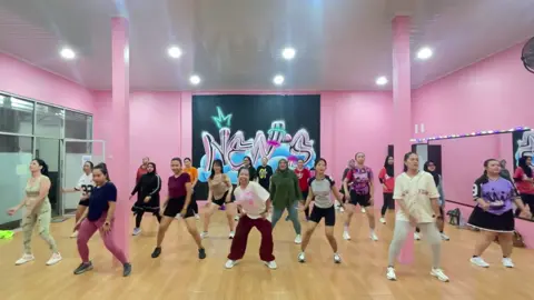 Happy Zumba, Happy Dancing✨ . #zumbachoreo #zumbaclass #fyp #zumbaworldwide #zumbabeto 