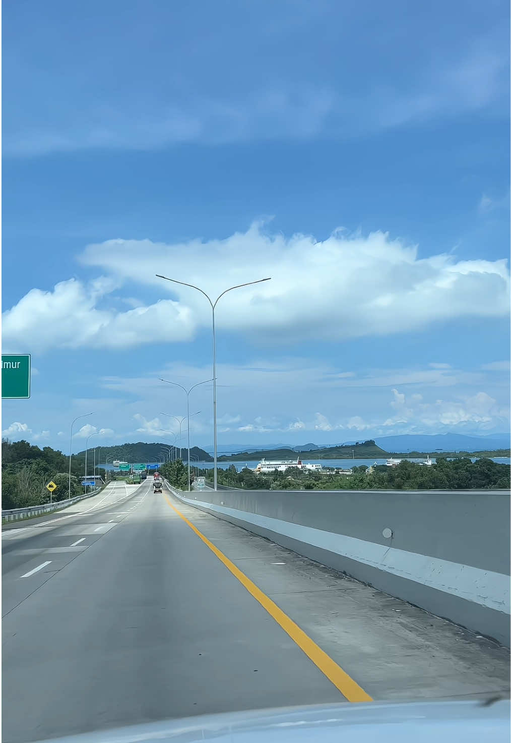 tol lampung with a view... #lampung #tol #tollampung #bakauheni #pelabuhanmerakbakauheni #bakauhenilampung #foryoupage #fyp 
