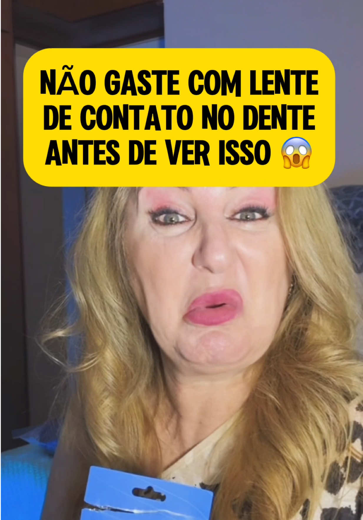 Dentes Branquinhos parecendo mágica 😱 #dentes #dentesbrancos #oiwhite #clareamentodental #clareamentocaseiro 