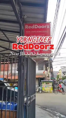Hotel dekat Stasiun Senen dan Halte Trans Jakarta Tanah Tinggi nyaman dan strategis, booking di @reddoorzid lebih mudah jaminan harga terbaik. Download dan Booking RedDoorz, jangan lupa gabung di RedClub buat dapaetin benefit nya #bukasemuapintu #reddoorz #yuknginep #redtraveler #redtravelers 