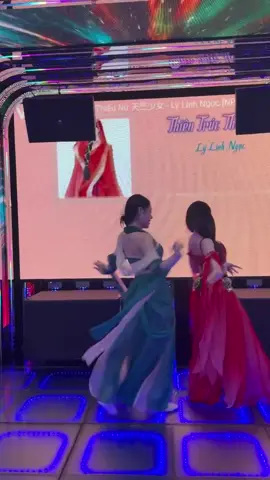 💃💃 Múa Cổ Trang 💃💃💃💃 🔜 Múa Biểu Diễn Miễn Phí Cho Qúy Khách Thưởng Thức ...  💐💐💐 🎙𝐊𝐚𝐫𝐚𝐨𝐤𝐞 KingDom Trân Trọng Kính Mời Qúy Khách Đến Thưởng Thức Và Ủng hộ. Xin Cảm Ơn