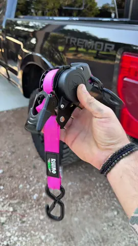 Retractable Ratchet Straps #ratchetstrap #retractableratchetstrap #rhinoratchetstraps #tiktokshopcreatorpicks #tiktokshoprestock 