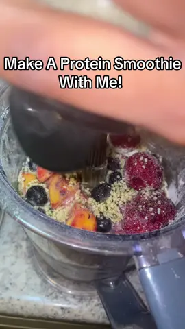 I used my @OfficialBGV collagen powder in my smoothies! 