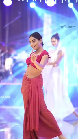 චන්ද්‍රා පායන්න මෙයා නම් දැන් කරකාර බැදලා ගිහින් ඉන්නෙ නේද @Yvonne Roshini Bandara අක්කි?😍🥰❤️masterpiece of dance and music ✨ This graceful performance by the lotus of dancing, my dearest akki Yvonne, together with Hiru, shines with pure artistry and emotion 🌹❤️❤️🥰😍😍 Brought to life by the brilliance of Channa Upuli Performing Arts Foundation, every movement feels like poetry in motion, blending tradition and elegance. 🎶💫 Adding to the magic, the soul-touching voice of our Sri Lankan nightingale, Shashika Nisansala, makes this performance unforgettable 🎤❤️. From rhythm to expression, this is the true beauty of Sri Lankan art and culture, proudly shared with the world 🇱🇰 #srilankandance#danceartist  #srilankan_tik_tok🇱🇰#traditional  #foryoupage❤️❤️ @HiRu Waravita 🦋🤍 