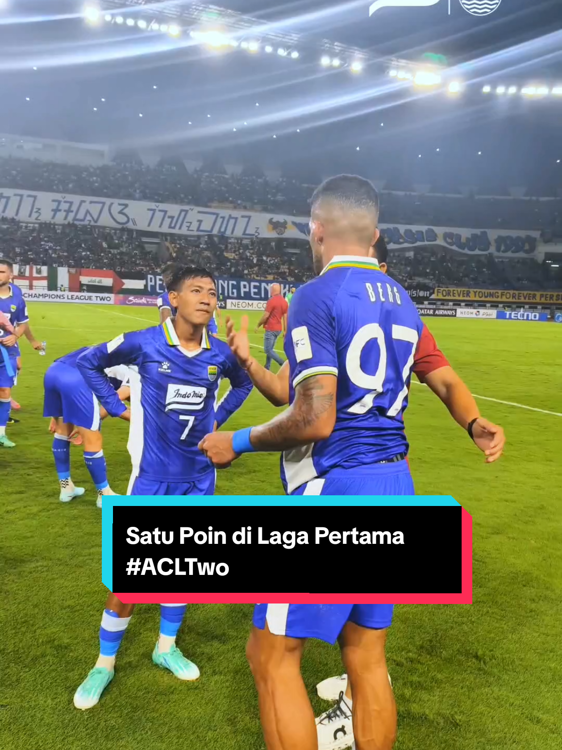 Perjalanan awal #ACLTwo yang penuh tantangan!  Malam ini laga berjalan seru. Semangat juang para pemain di lapangan harus berakhir dengan raihan satu poin di GBLA. Namun hasil ini bukanlah akhir. Melainkan sebuah awalan untuk perjuangan Pangeran Biru menaklukan laga-laga berikutnya.  Hatur nuhun Bobotoh yang sudah berjuang Bersama di malam ini. Mari terus dampingi #PERSIB di laga-laga kandang mendatang! #PERSIBDAY #WeArePERSIB #SemangatBandungTaklukkanAsia