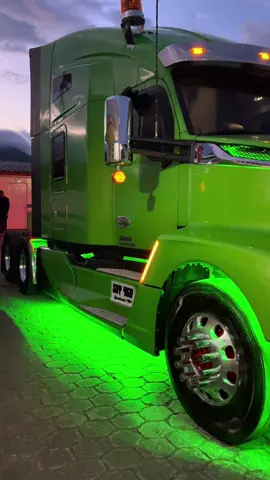 #almejorestilocamionero #casainglesa #kenworth #amc #figueracing @NEX GEN GEMELAS T680 @Camilo9209 @Alexander @🍻 𝑷𝑨𝑺𝑪𝑨𝑵𝑨 🍻 