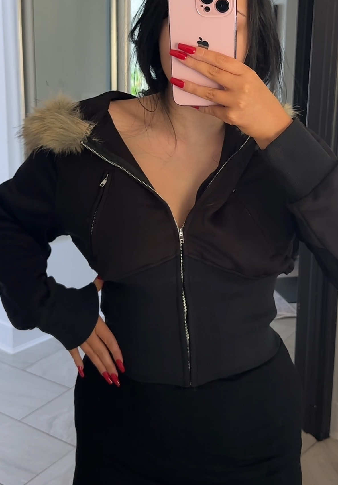 snatching fur hoodie 🧸