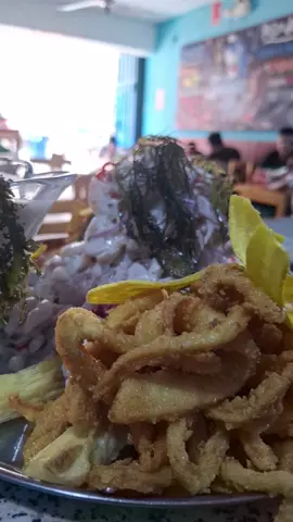 Solo en la @Cevichería Delicias Del Mar con @El Loco pez 