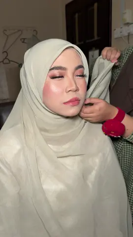 Amalina  Akad nikah & sanding Tanah puteh #makeupartist #makeupservice #makeupguamusang #makeupkualakrai makeupkelantan #makeupmerapoh #makeuplipis #makeupraub #makeupbentong #makeuppahang #makeupkl #makeupdinner #makeupphotoshoot #makeuptunang #makeupnikah #makeupsanding #makeupproducts #makeupsimple #makeupnatural #muatravel #softmakeup #makeuplovers #makeuponfleek #makeupgoals #naturallook #onpointmakeup #cutcrease #beautymakeup
