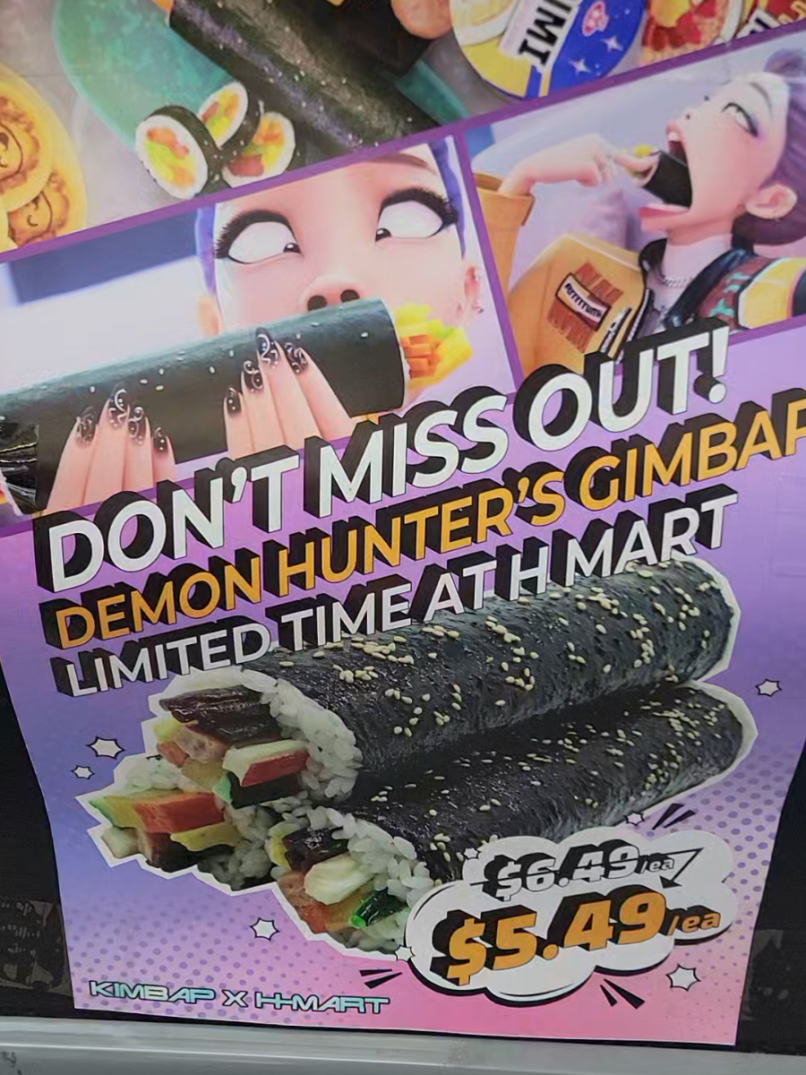Run don't walk to Hmart for lunch today 🤤 #hmart #kimbap #kpopdemonhunters #rumi 