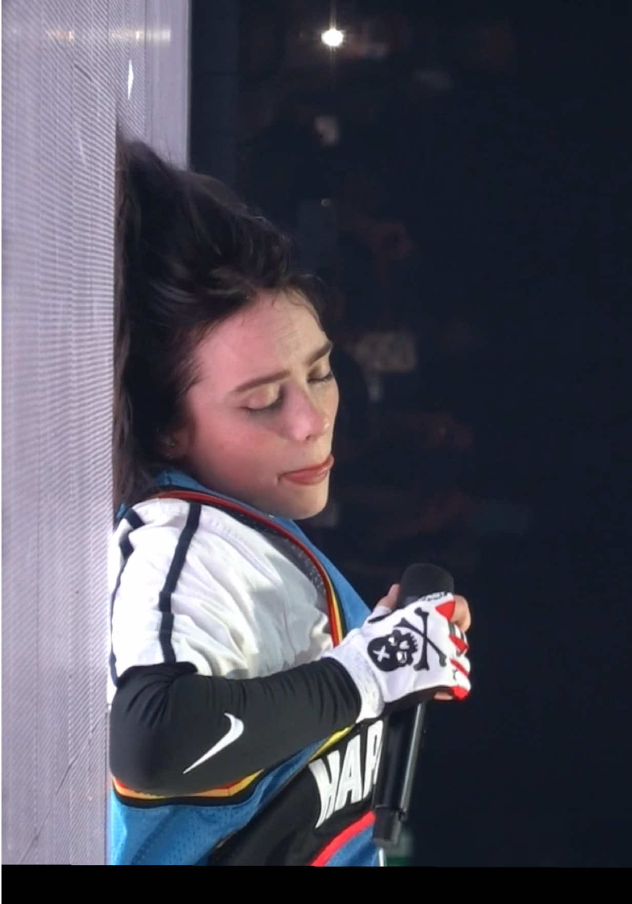 editors I got something for you #billieeilish #billieeilishedits #hitmehardandsofttour #happierthanever #hmhas @BILLIE EILISH 