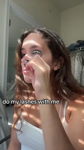 the cutest natural lashes!  #grwm #lashes #lashclusters #makeup 
