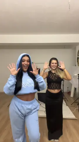 “O quê que fazem no fim das sessões?” 💁🏻‍♀️😂 @beartful #fyp #dancechallenge 
