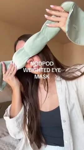 ✨ A weighted eye mask that helps block out light + ease tension after long days. Perfect for anyone who struggles with busy thoughts at night or just wants deeper, calmer rest. The gentle pressure feels like a hug for your eyes 🤍 #SleepMask #NodPod  #SleepBetter #BetterWithNodPod #WeightedBlanket