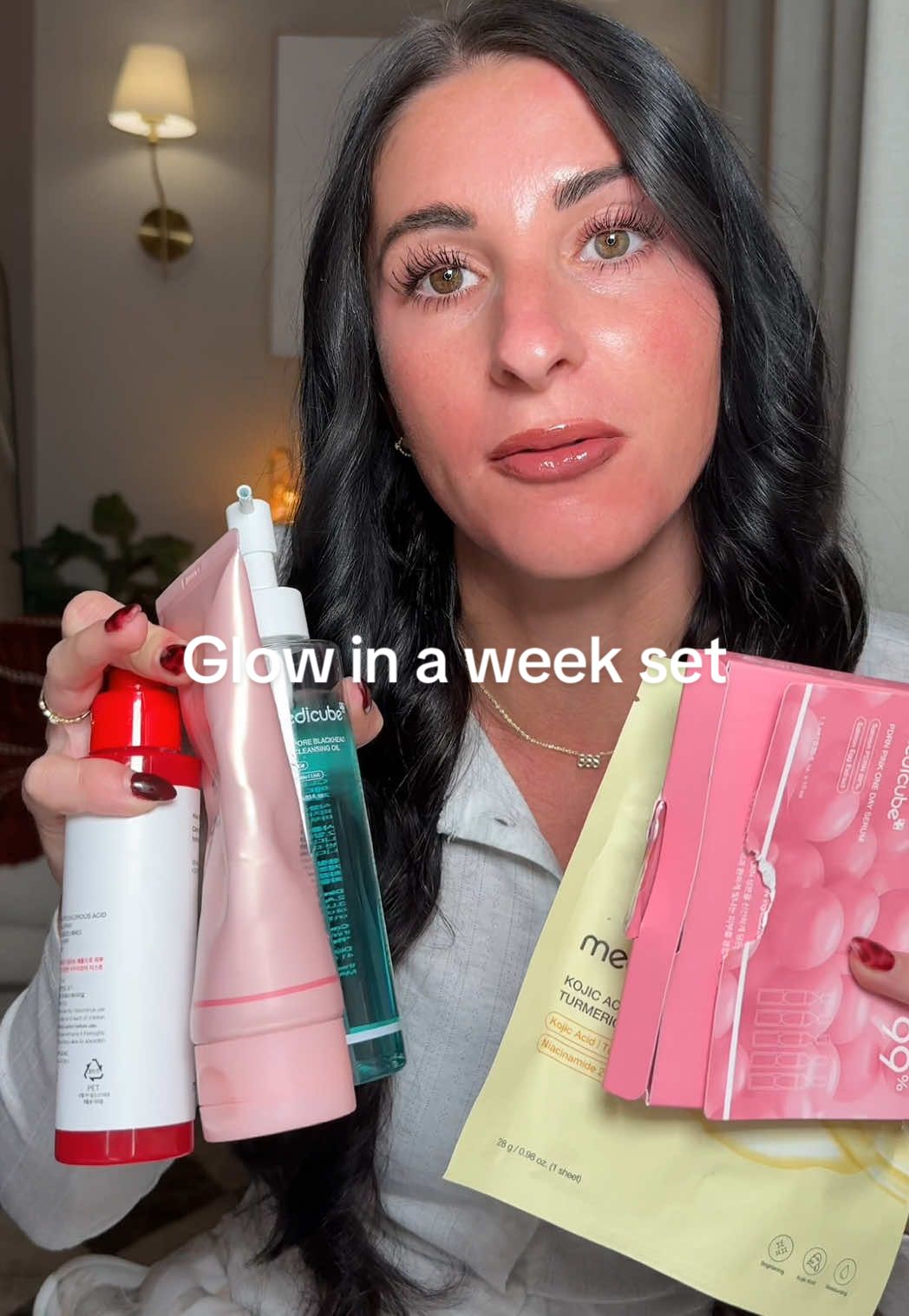 This @medicube global deal is soo good rn ✨ #medicube #glassskinroutine #skincare #koreanskincare #tiktokshoprestock 