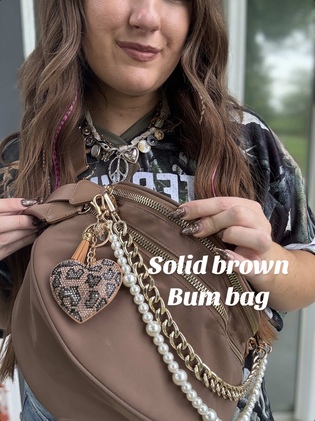 Replying to @Jessica finally back in stock!! Grab your solid brown now before she’s gone again 🤎🤩🍂 #bumbag #crossbodybag #goldblush #spotlightfinds #tiktokshopcreatorpicks 