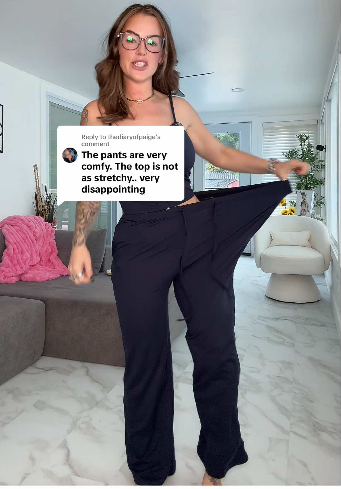 Replying to @thediaryofpaige These ones are stretchy on the top and bottom 😍👌🏼 #matchingset #matchingsetsforwomen #loungewear #casualoutfits #tiktokshopcreatorpicks 