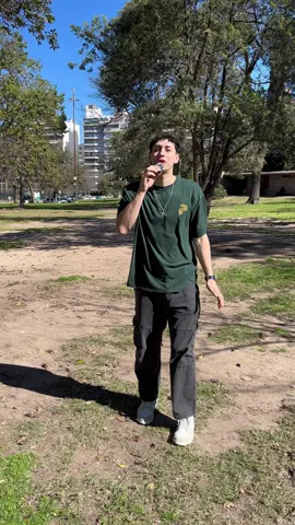 Regalando remeras con prismiccc 🔜🔜#uruguay #kinecardona #paratiiiiiiiiiiiiiiiiiiiiiiiiiiiiiii #fyp #montevideo 
