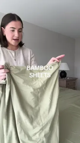 Obsessed is an understatement 🍃 These bamboo sheets are buttery soft, breathable, and have deep pockets so they actually stay in place. Plus, they come in the prettiest green shade for fall  #bamboosheets #beddingsets #sheetset 