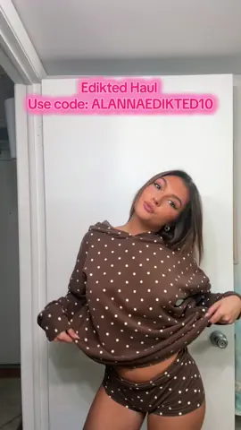 Some of my new fall favorites! use code: ALANNAEDIKTED10 at checkout. 💕@Edikted #edikted #ediktedad 