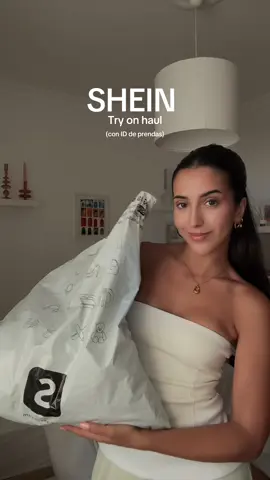 Try on haul de Shein 🤍 Os dejo el código descuento BTS7rociogrande1344 🫶🏽🫶🏽 @SHEIN @SHEIN Spain #SHEINsaveinstyle #SHEINBackToSchool #sheinhaul #SHEINVueltaalCole #SHEINforAll