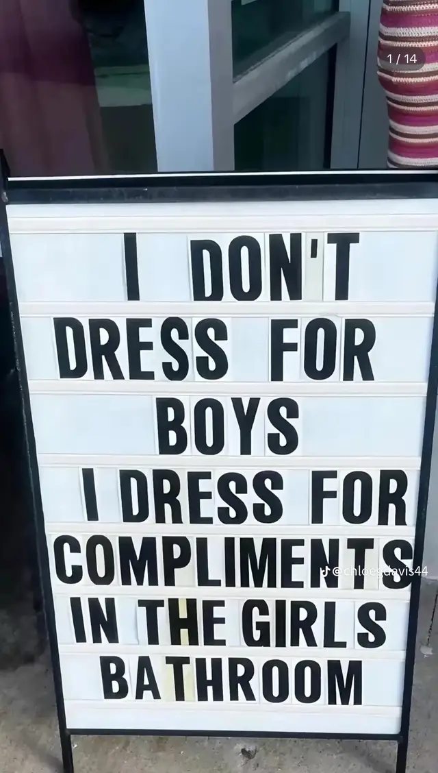 90% of the compliments I get are from women and i appreciate every single one 🥹🥰 #altfashion #altgirl #alttiktok #outfitinspo #altoutfits 