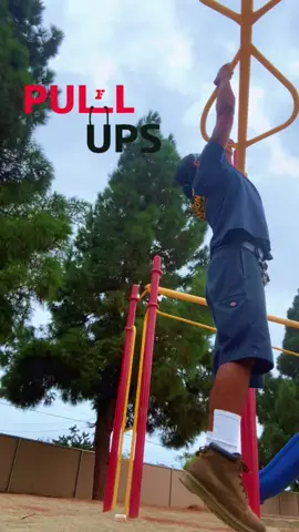 Pull-ups and pushups #shoulders #🦾💯 #explore #noexcuses #programtime 