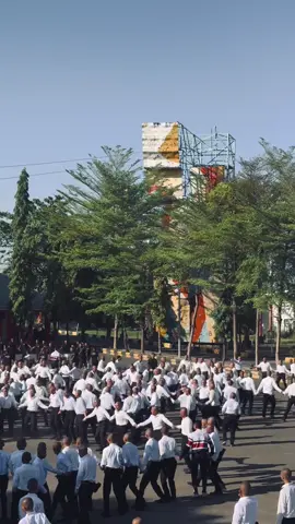 🕺🕺🕺#taruna #pelayaran #polteknikpelayaranbarombong #fyp 
