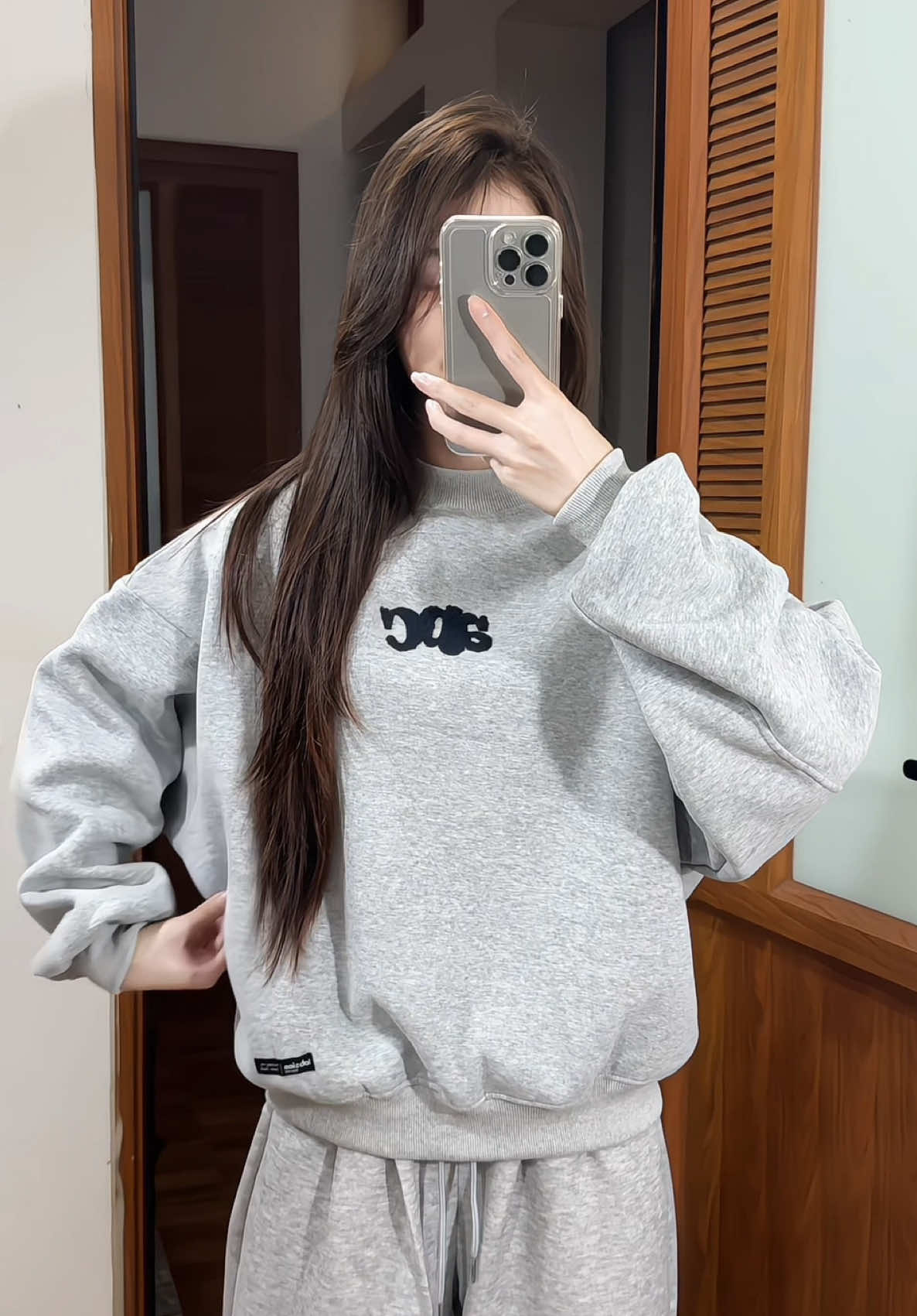 áo dày dặn, mặc ấm lắm nè, #xh #xuhuong #thuylinh1603 #aonibong #aosweater 