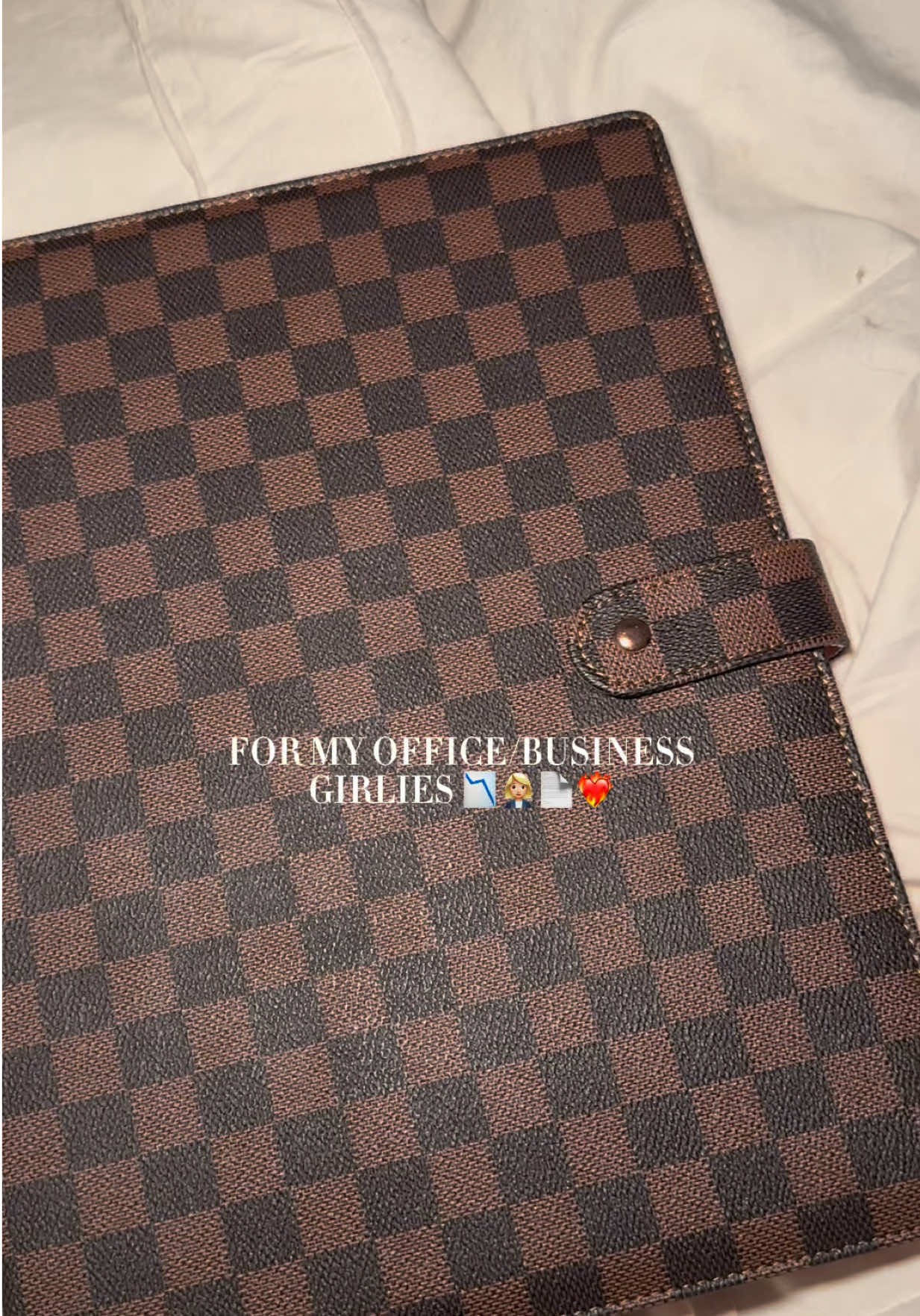 as a wedding photographer this is a MUST for me! 😍😍😍  #business #notebook #lv #CapCut 