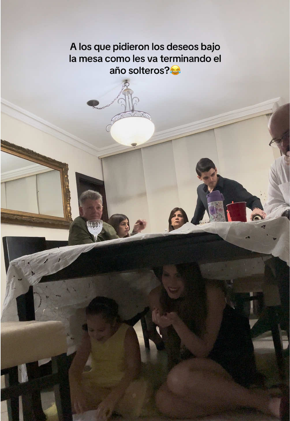 Ya quedó para el otro año 😂#añonuevo #deseosdeañonuevo #solteros #amorverdadero #novios 