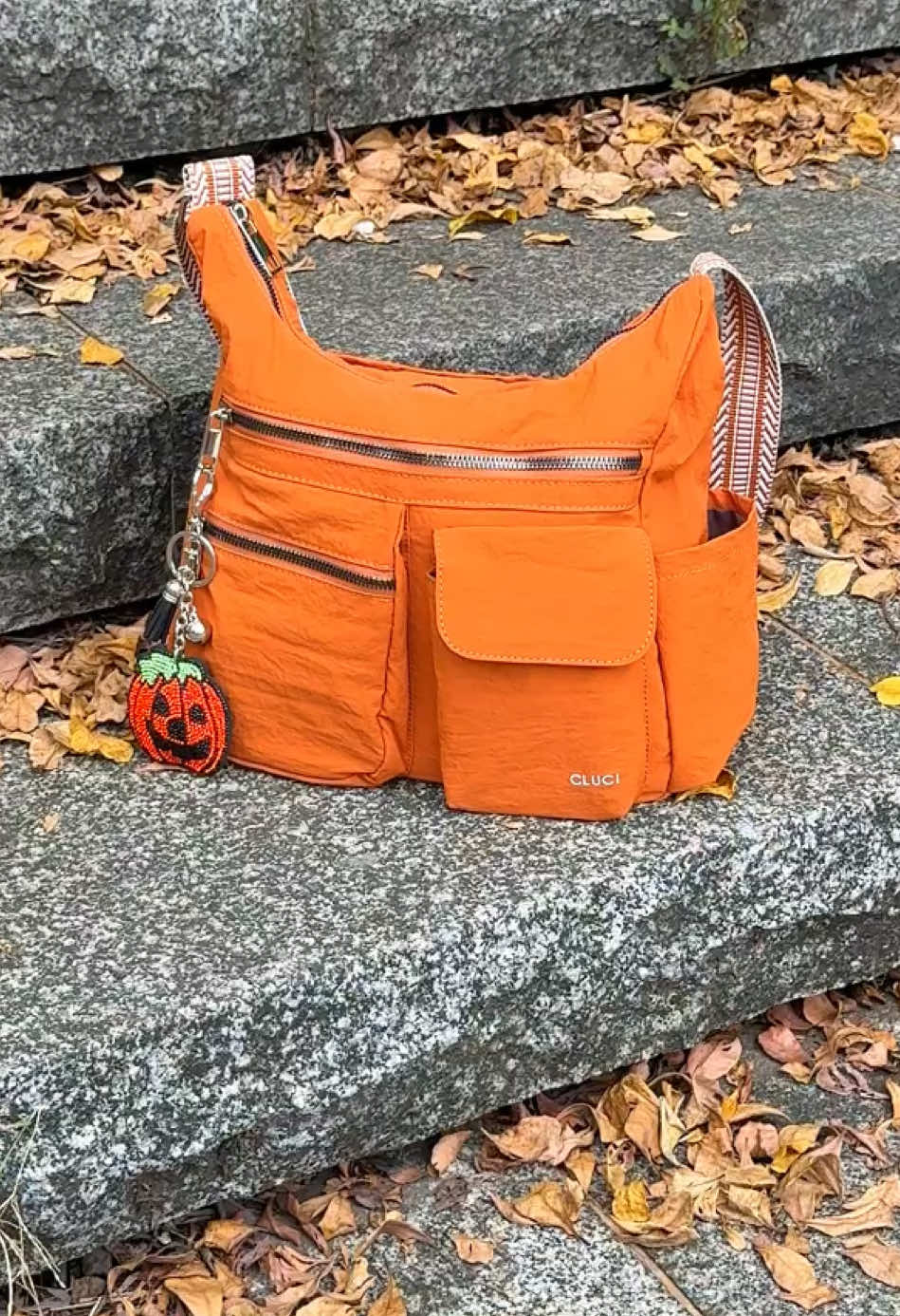 It’s time to get your Halloween bag early 🧡🧡🧡 #cluci #fall #falldealsforyou #halloween #fypシ 