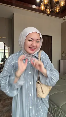sarapan pagi pakenya malika 😍 absen dong yang udah dapet blue 😍🥰