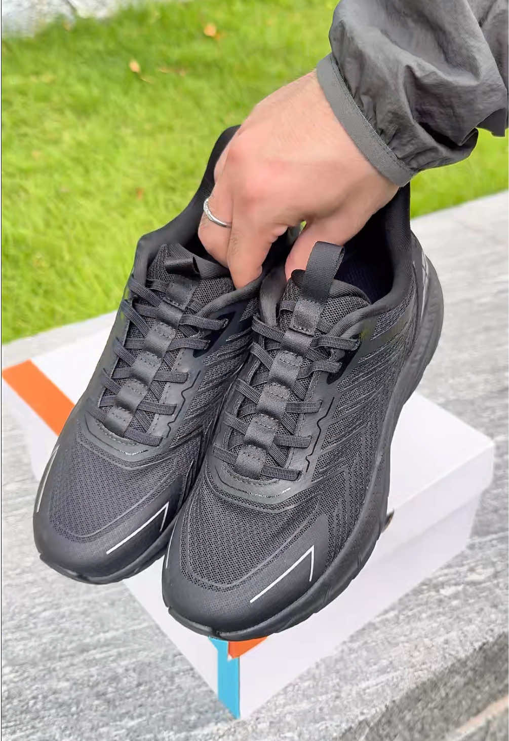 Zapatos cómodo para uso diario o personas que trabajan mucho tiempo de pie #zapatosdemujer #zapatosdeportivos #zapatoscomodos #giftforher #giftguide
