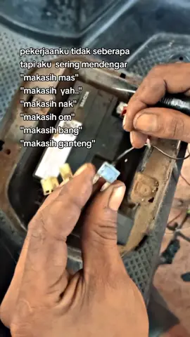 beat fi konci kontak ON sikring utama langsung putus,kabel dari aki nempel bodi #bismillahfyp #mekanikmuda #mekaniktiktok #storyanakbengkel 