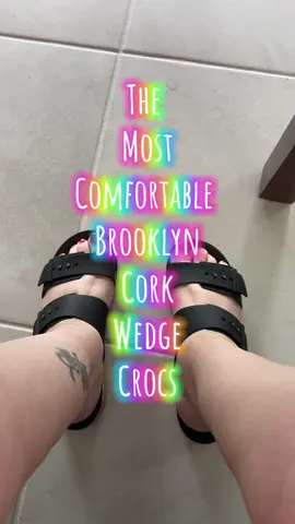 Viral Brooklyn Croc Wedge Shoes for Women Stylish Comfortable Must-Have #CrocWedges #WomenShoes #FashionTrend #ViralShoes #OOTD