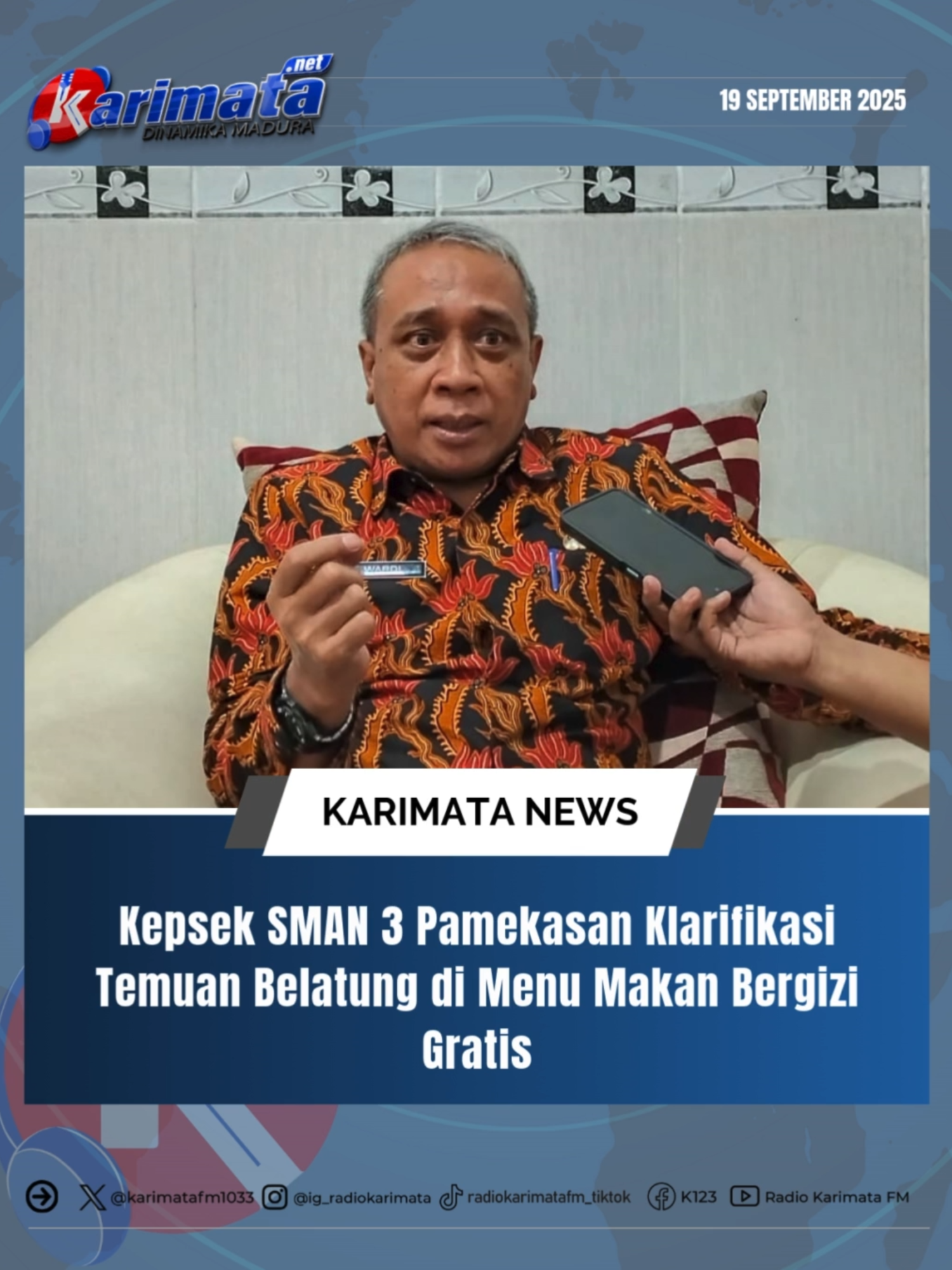 Kepala SMAN 3 Pamekasan memberikan klarifikasi terkait temuan makanan siswa yang diduga terdapat belatung dalam program Makan Bergizi Gratis. Kejadian itu berlangsung pada Kamis kemarin di sekolah tersebut.    Dari hasil pengecekan, makanan yang disajikan berupa nasi, sayuran, dan telur bali dalam kondisi baik dan tidak basi. Hanya ditemukan satu porsi dengan adanya belatung, sementara porsi lain tetap dikonsumsi siswa hingga habis.    Pihak sekolah kemudian berkoordinasi dengan jajaran terkait agar hal serupa tidak terulang. Setelah dilakukan penelusuran, belatung diduga berasal dari buah jeruk yang ujungnya sedikit busuk, lalu ulatnya terjatuh mengenai telur dalam menu makan siswa.